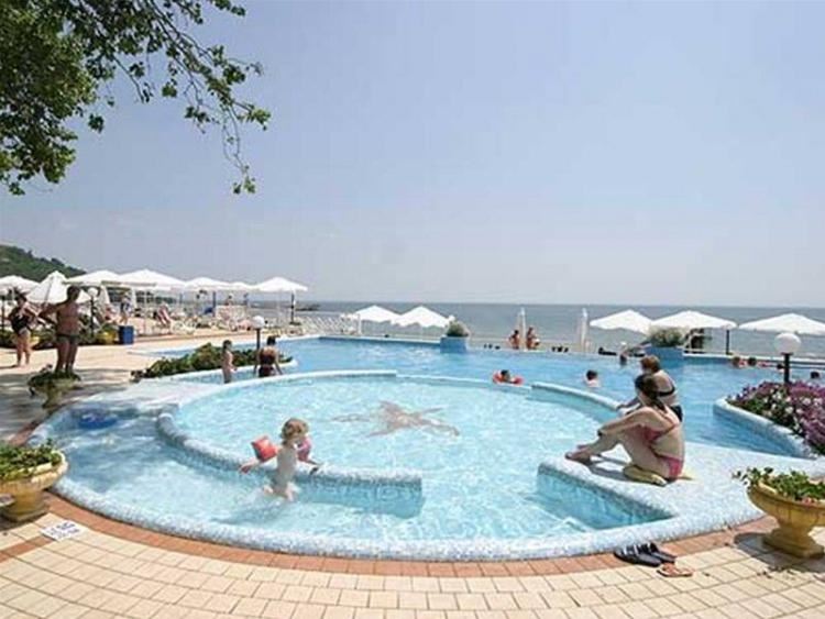 Hoteluri vizitate Sunny Day